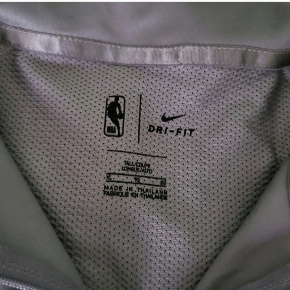 Nike Memphis Grizzlies Women XL Tall Quarter Zip Lightweight Sweater 042025 - Picture 5 of 7